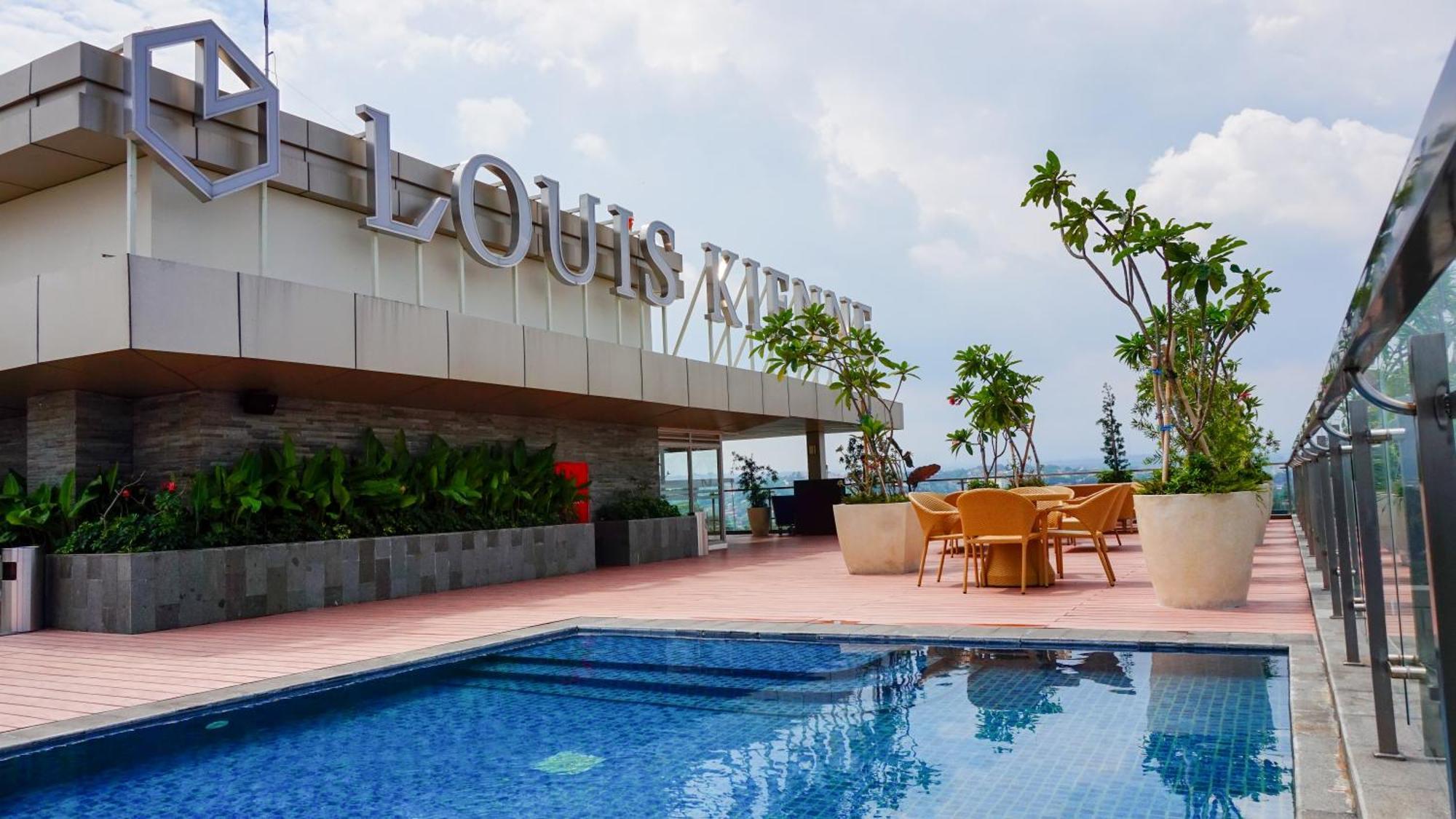 Louis Kienne Hotel Pandanaran Semarang Extérieur photo