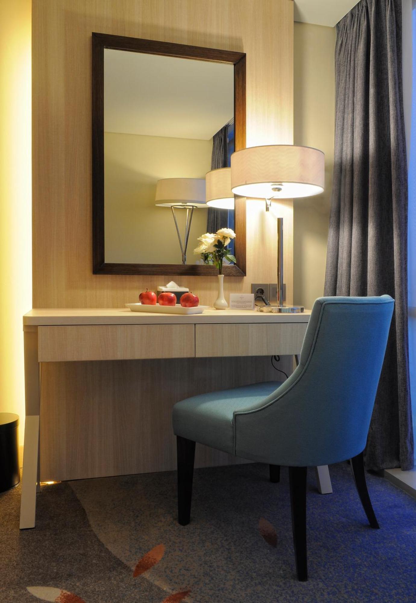 Louis Kienne Hotel Pandanaran Semarang Extérieur photo